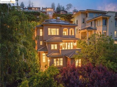 9043 Broadway Ter, Oakland, CA, 94611