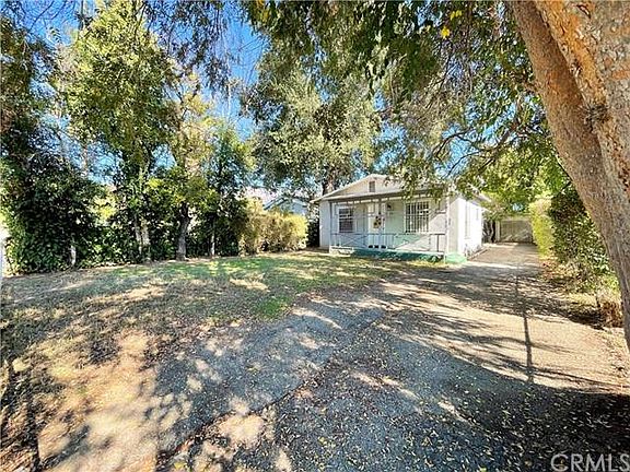 4th image of 1762 Newport Ave