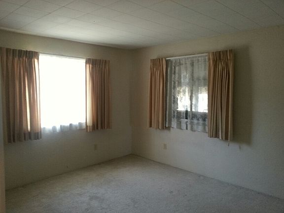 3rd image of 10245 E Avenue T