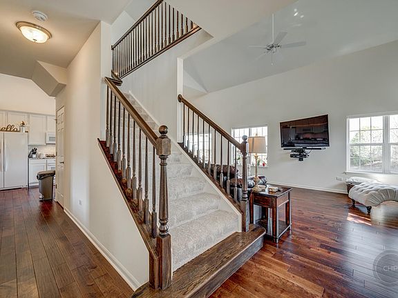 4th image of 2532 Cedar Hill Ln