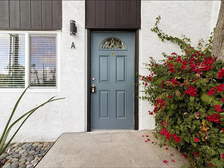 1151 N Peck Ave — Photo 26