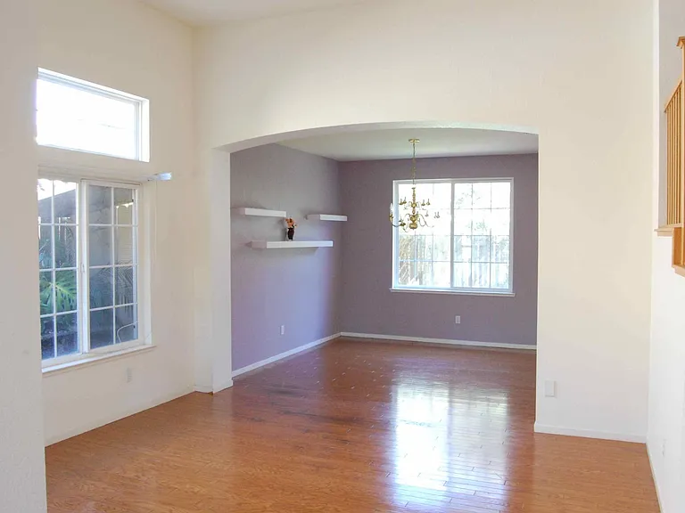 1365 Sunflower Ln — Photo 2