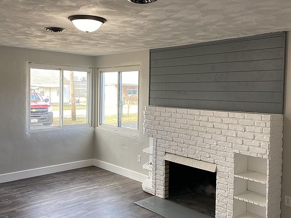 3rd image of 3720 Lauder Ave
