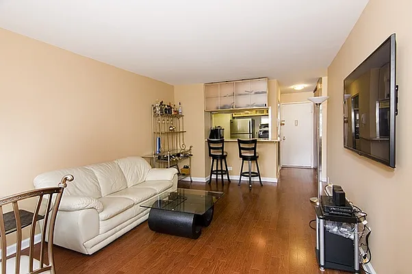 Sold by Nest Seekers International | media 1