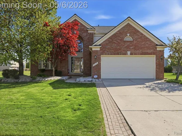 4748 Sherwood Cir, Canton, MI 48188