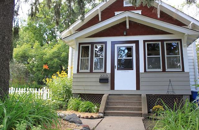1st image of 2213 1st St N