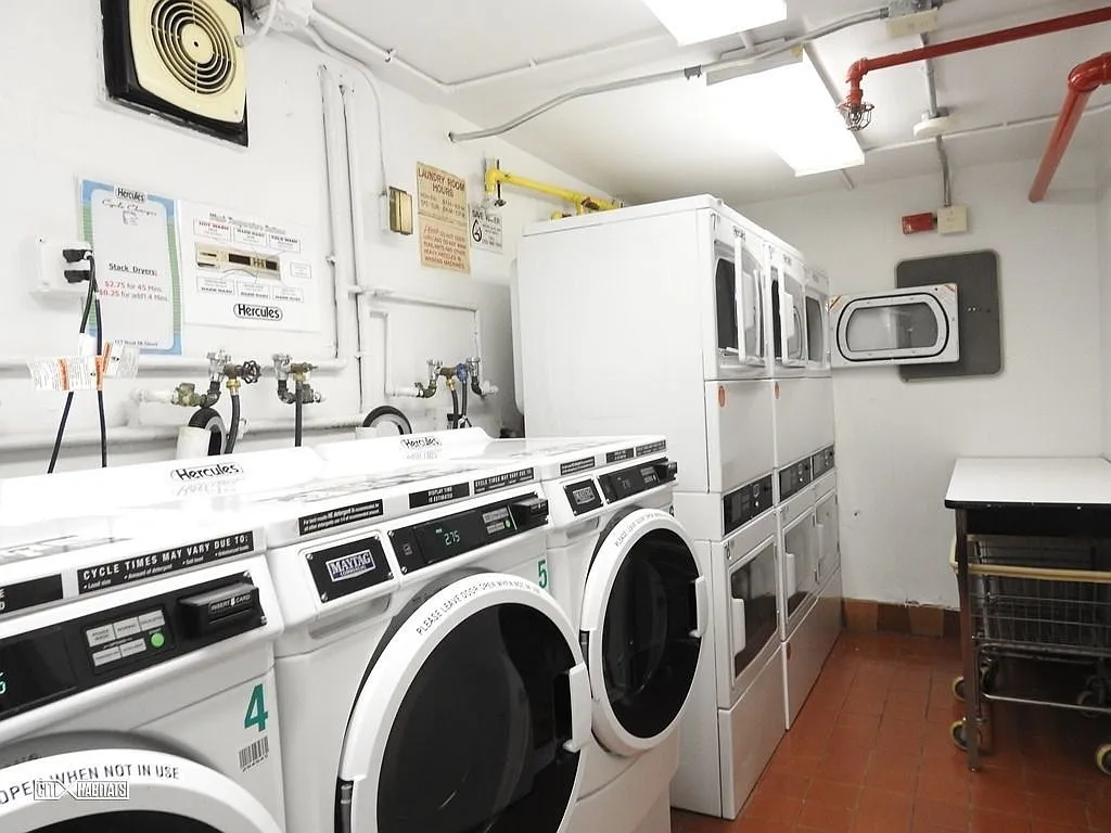 117 West 58th Street — Photo 3