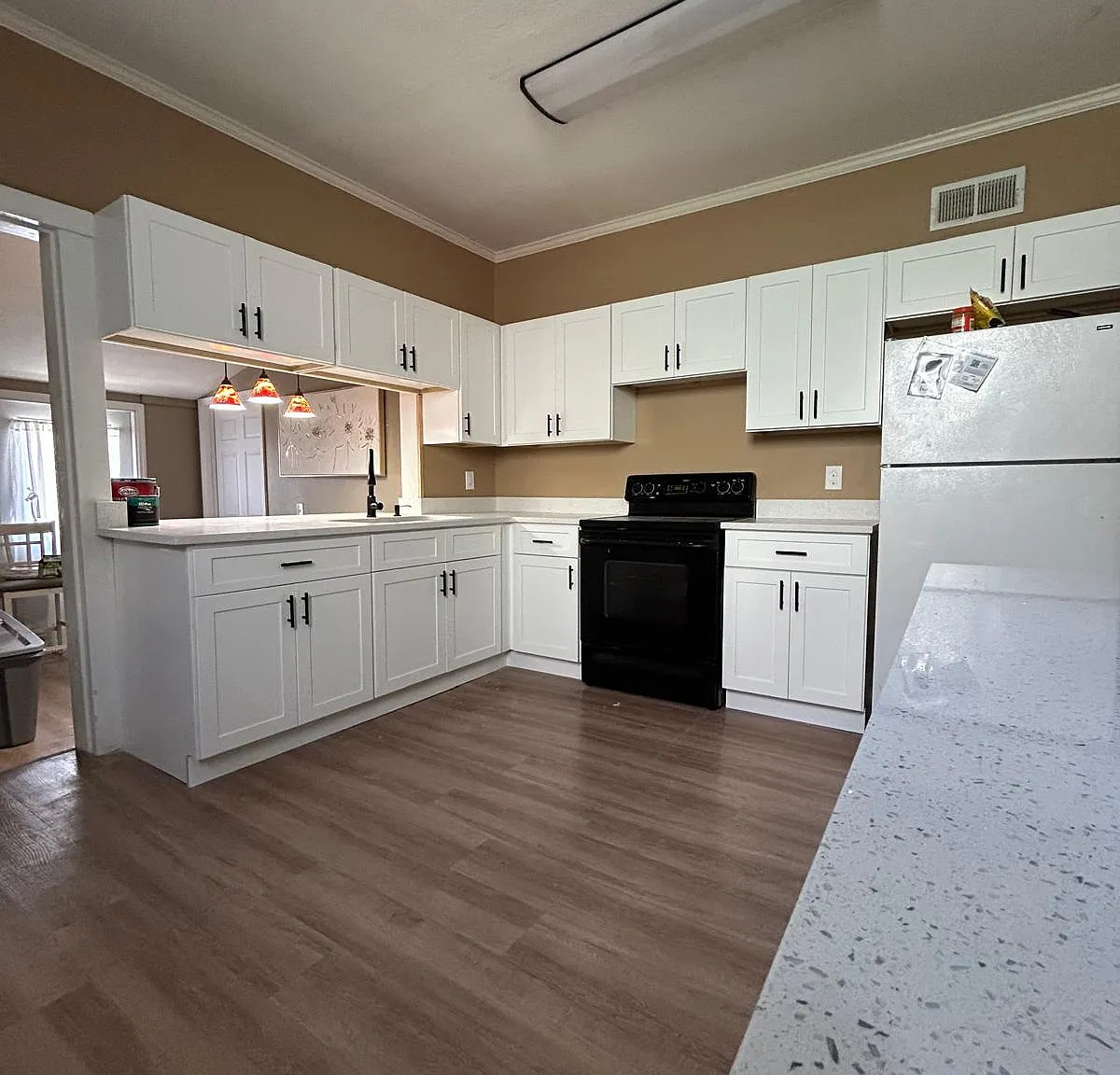 1531 E Elm Rd — Photo 1