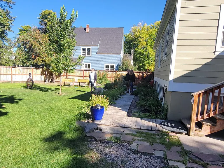 823 Hazel St — Photo 1
