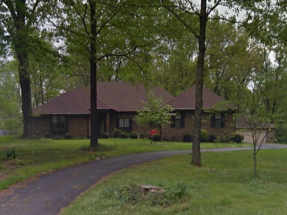 1st image of 2215 Macintosh Dr