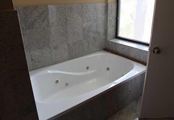 5th image of 4851 N Christiana Ave APT 3N