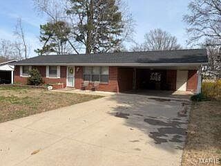 2nd image of 1540 N Henderson Ave