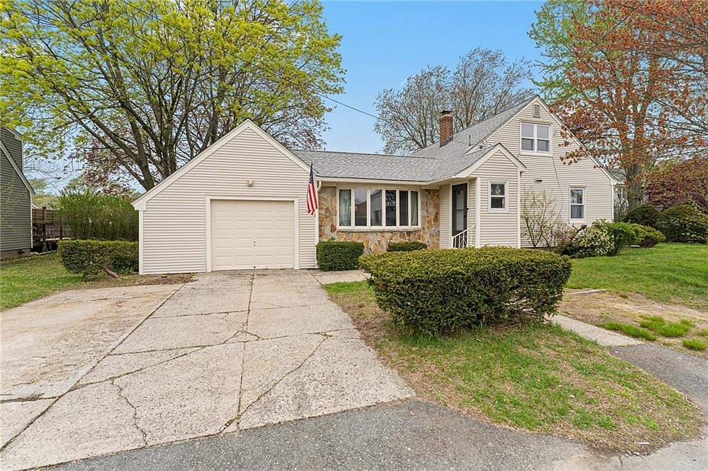 212 Wayland Ave, Cranston, RI 02920 Zillow