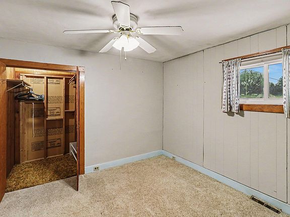 5th image of 412 N Brownson Ave
