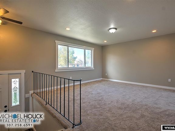 2nd image of 860 5th St