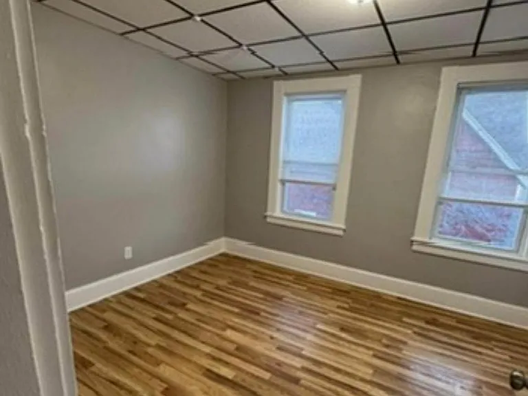 79 Abbott St #2 — Photo 4