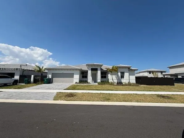 13249 SW 189th Ter, Miami, FL 33177