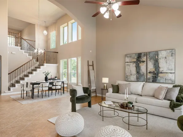 746 Easton Dr, San Marcos, TX 78666
