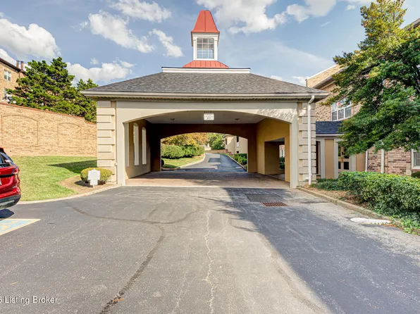 5601 Coach Gate Wynde APT 4, Windy Hills, KY 40207