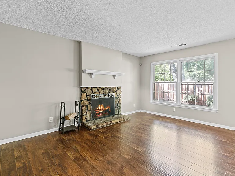 2798 Farmstead Rd SE — Photo 11