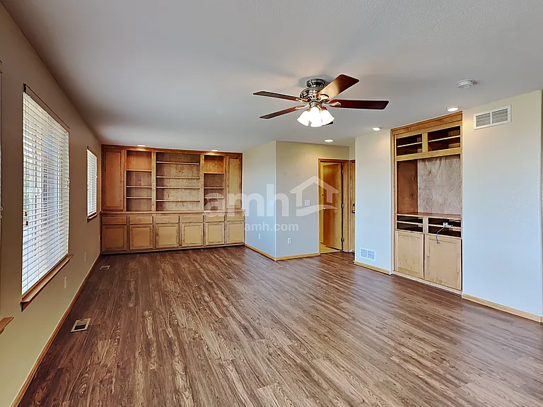 6293 Brantly Ave — Photo 4