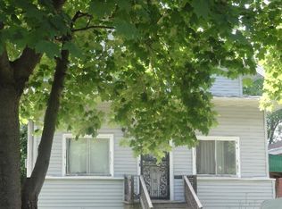 8034 S Bennett Ave, Chicago, IL 60617