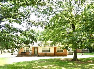 800 Morgan Dr, Tuscumbia, AL 35674