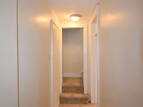 5th image of 663 Bellefonte Ave APT 3