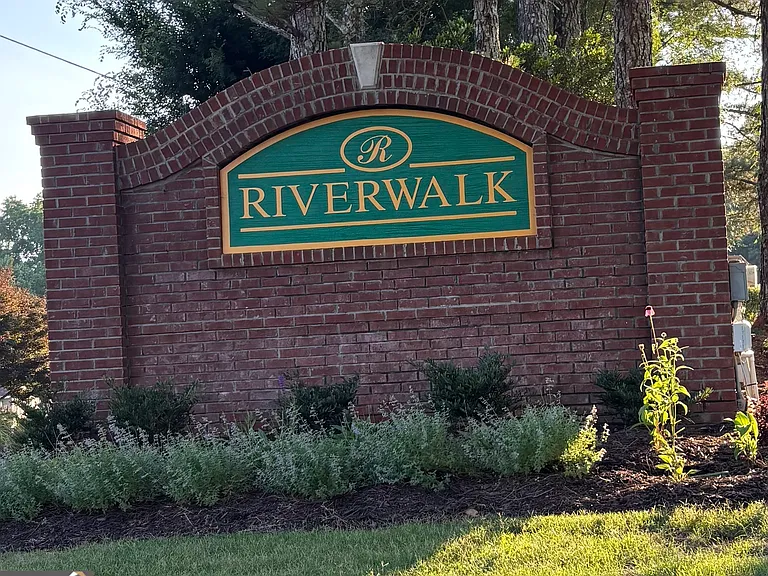 45 Grandview Ct — Photo 3