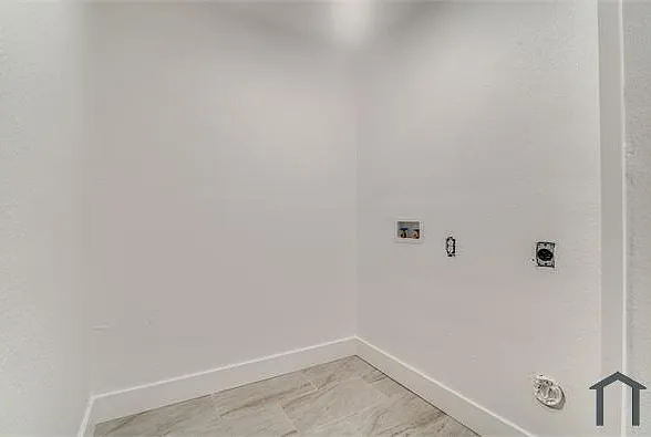 1622 Hillwood Dr — Photo 11