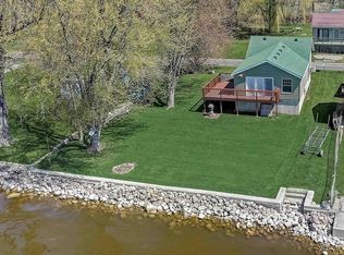 W7825 Willow Rd, Fort Atkinson, WI 53538