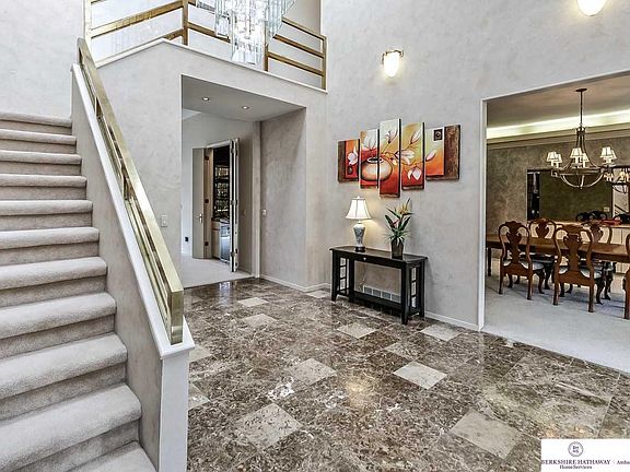 3rd image of 13405 Parker Cir
