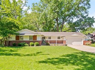 3701 W 96th St, Overland Park, KS 66206