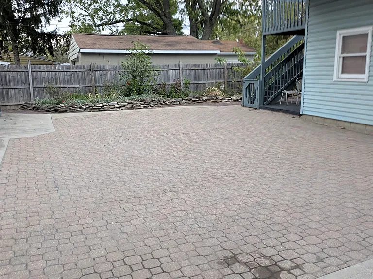 3696 Eisenhower Rd — Photo 57