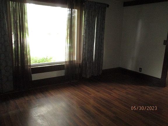 5th image of 80 Washington Ave