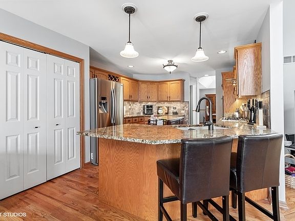 4th image of 24244 Cabernet Ln