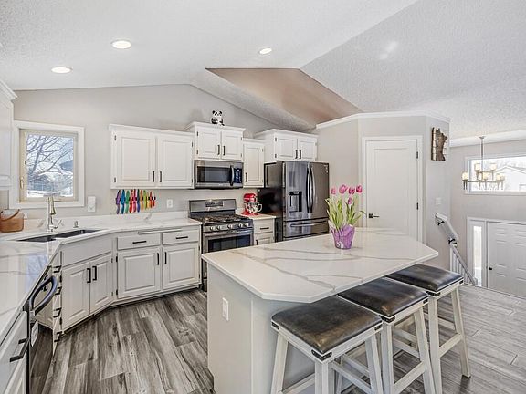 3rd image of 145 Terrace Rd NE