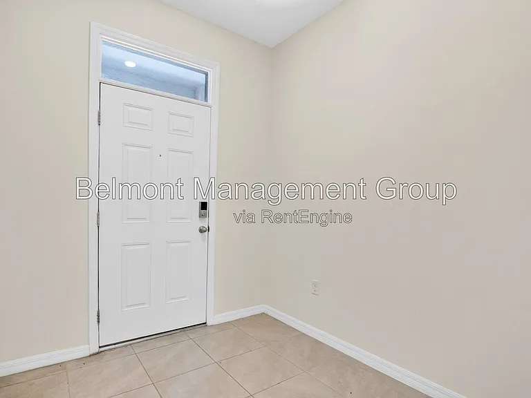 33028 Tulip Petal Ln — Photo 3