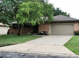 2326 Georgetown Rd, Salina, KS 67401