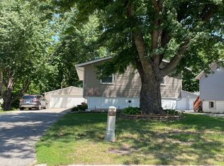 212 E Wall Ave, Des Moines, IA 50315