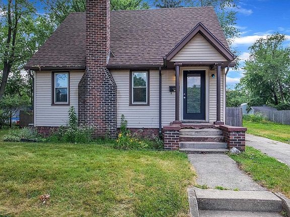 3rd image of 213 S Oakley Ave