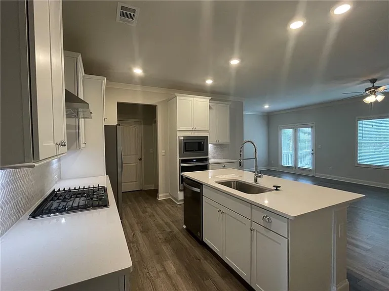 3483 Monarch Ave — Photo 4