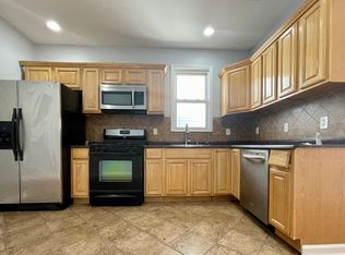 42 Randolph Ave #2D, Jersey City, NJ