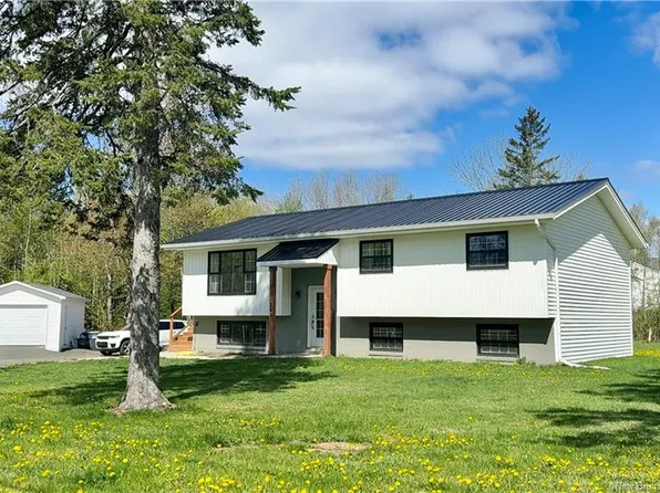 261 McKinnon Rd, Miramichi, NB E1V 5Y7
