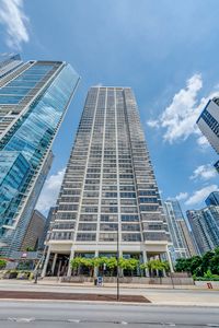360 E Randolph St APT 1207, Chicago, IL, 60601