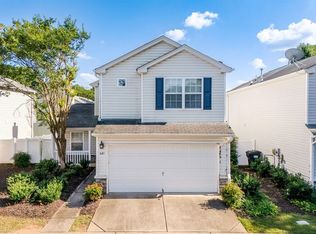 641 W Oaks Dr, Woodstock, GA 30188