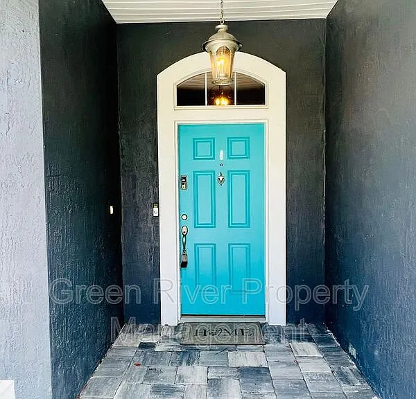 3352 Shelley Dr — Photo 4