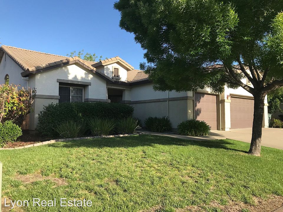 1st image of 1681 Bottlebrush Cir