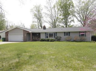 17283 Moorepark Rd, Three Rivers, MI 49093