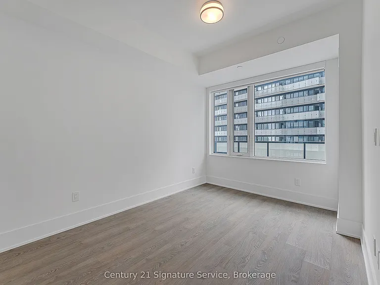 470 Front St W #1203 — Photo 7